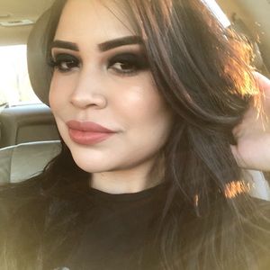 Meet your Posher, Nidia